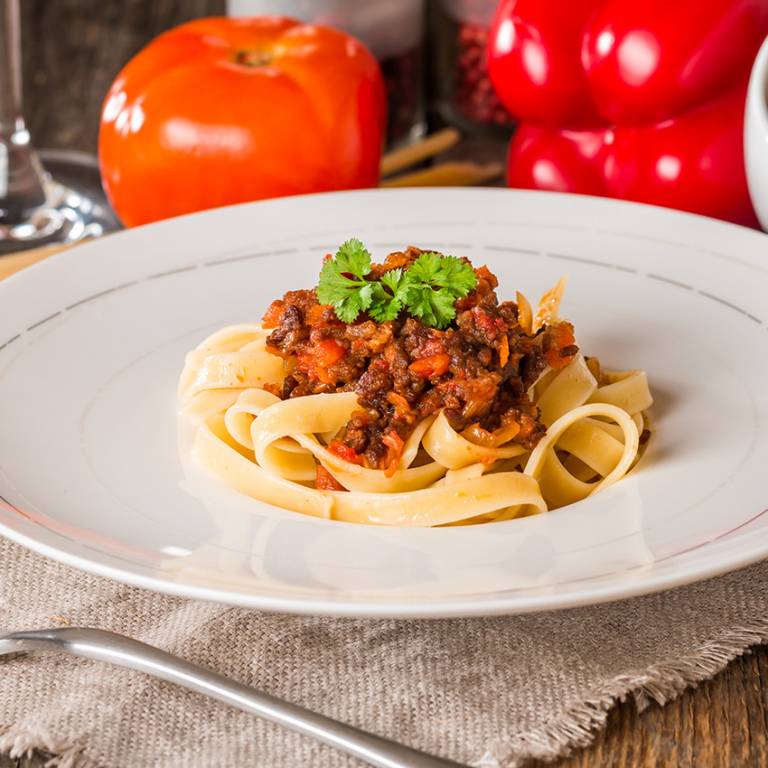 Duo de Tagliatelles, bolognaise aux légumes revenus